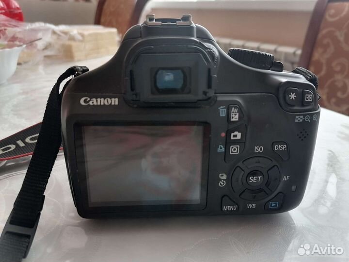 Зеркальный фотоаппарат canon eos 1100d