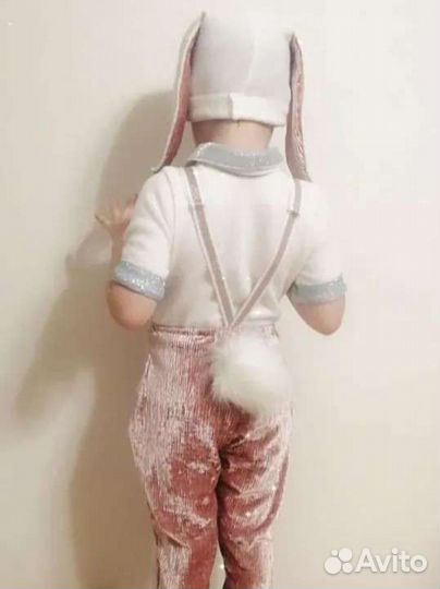Костюма зайчика