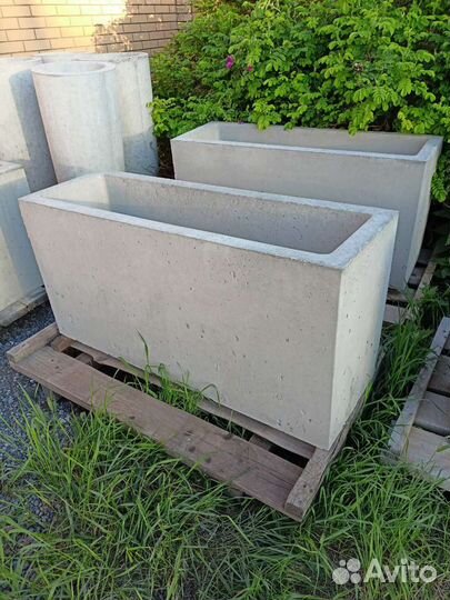 Вазоны уличные, множество форм. В этом году основн