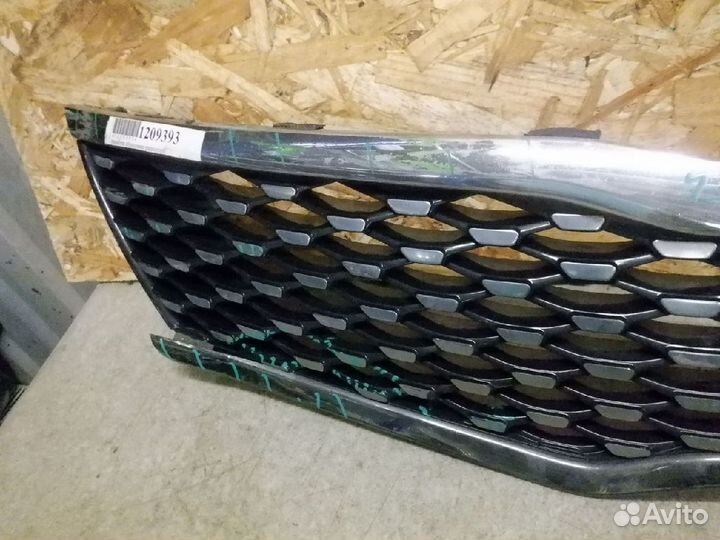 1209393 KIA optima решетка облицовки радиатора 2017