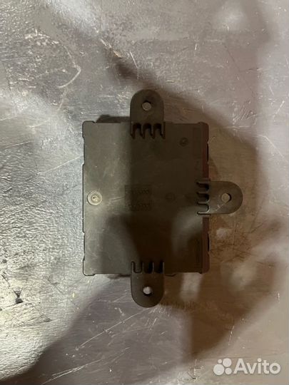 Блок управления двери Land Rover Range Rover Sport