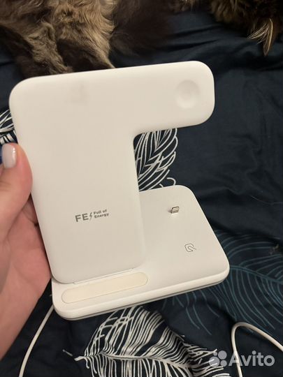 Беспроводная зарядка 3 в 1