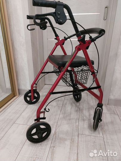 Ходунки на колесах для взрослых