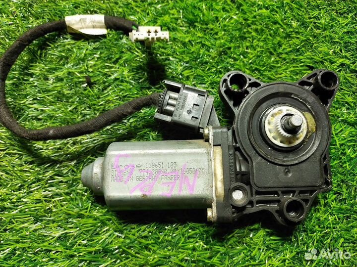 Моторчик стеклоподъемника Mercedes-Benz S-Class