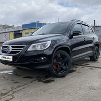 Volkswagen Tiguan 2.0 AT, 2009, 318 000 км, с пробегом, цена 1 150 000 руб.