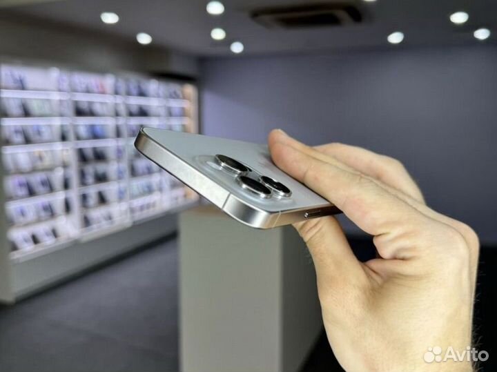 iPhone 15 Pro, 256 ГБ