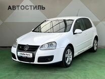 Volkswagen Golf 1.6 AT, 2008, 299 000 км, с пробегом, цена 560 000 руб.