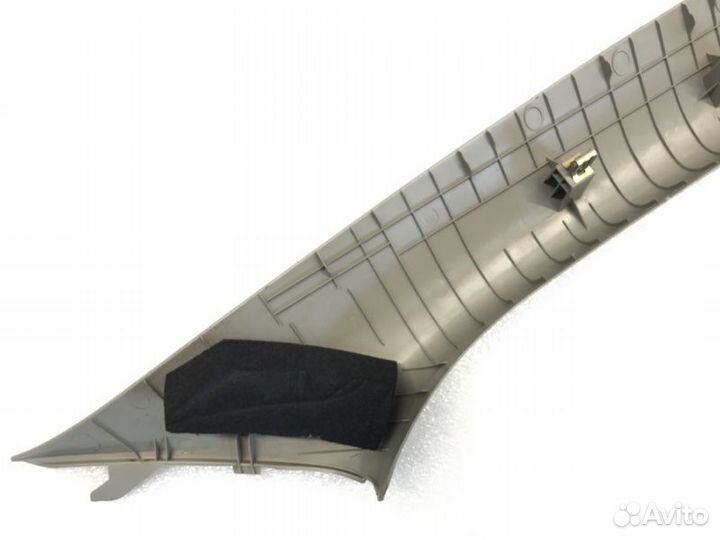 Обшивка стойки левая Chevrolet Cruze седан 1.8