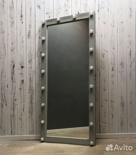 Зеркало с подсветкой