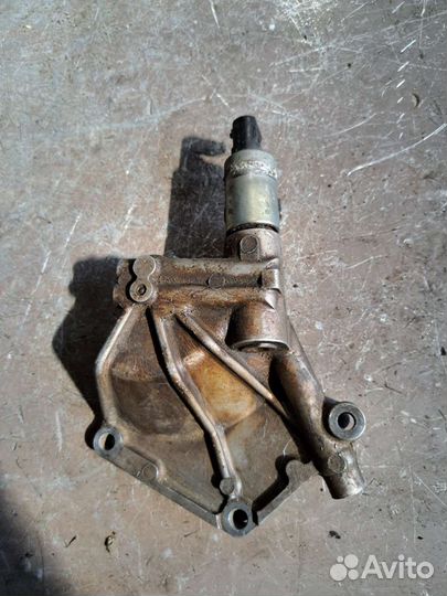 Натяжитель цепи грм на Jaguar s-type