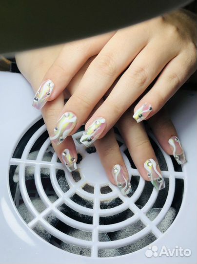 Маникюр педикюр