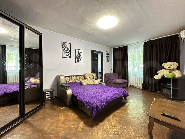 2-к. квартира, 45 м², 1/3 эт.