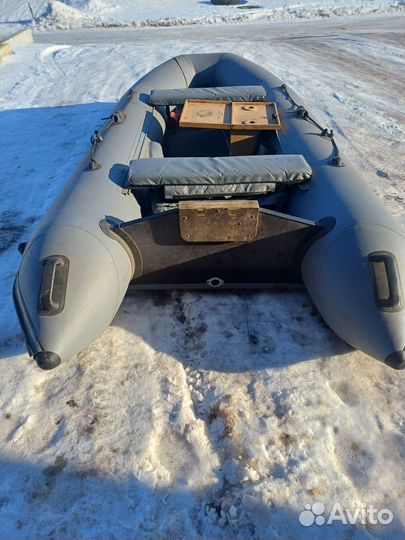 Лодка Flinc + мотор Mercury 6л.с. 4 такта