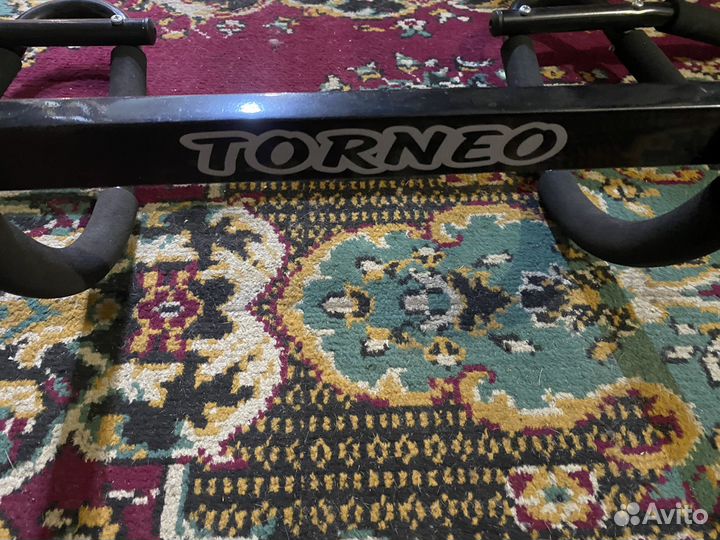 Турник в дверной проём torneo