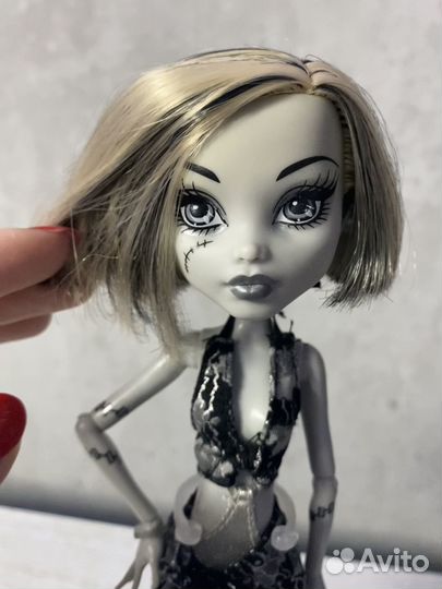 Кукла монстер хай Френки чб
