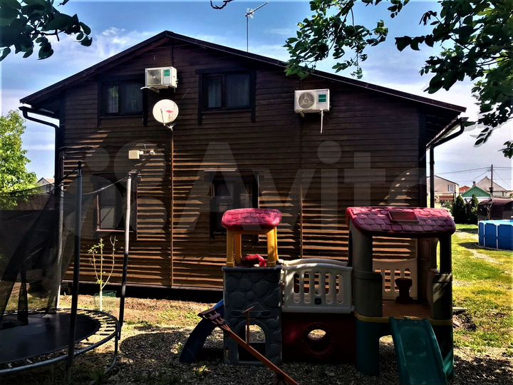 Дом 600 м² на участке 17,7 сот.