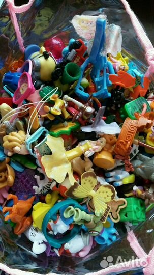 Коллекция мелких игрушек