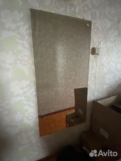 Зеркало настенное