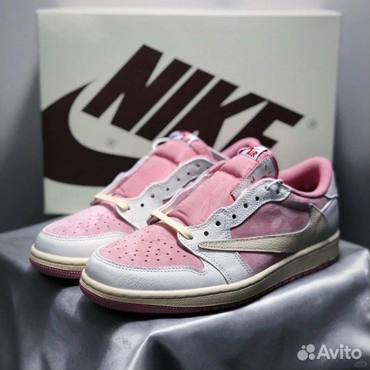 Travis scott X AIR jordan 1 LOW OG SHY pink