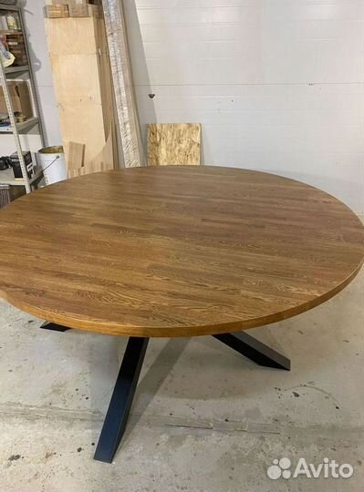 Стол. Мебель в стиле лофт