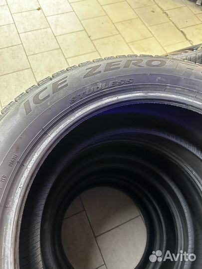 Pirelli Ice Zero 235/55 R19