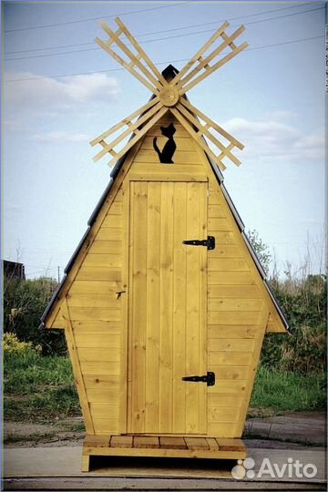 Уличный туалет с декором XHN