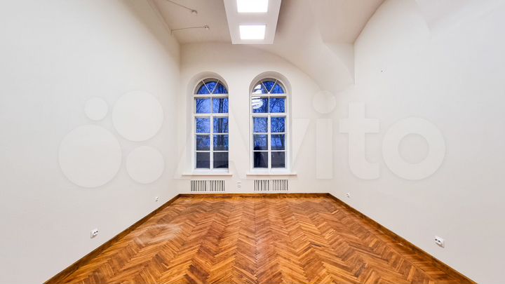 Собственник сдаёт 405 м2 у метро