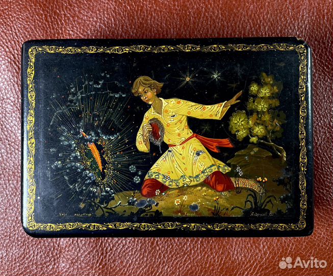 Шкатулка Холуй живописная (худ. Андрусов) 1950-е