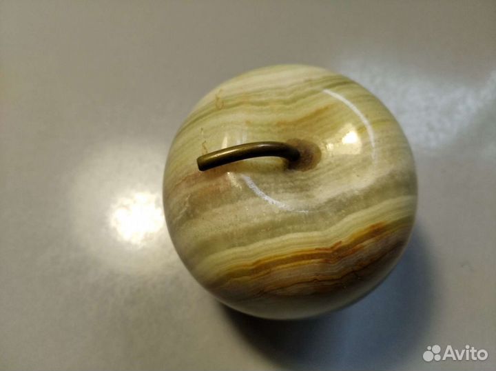 Часы оникс яблоко