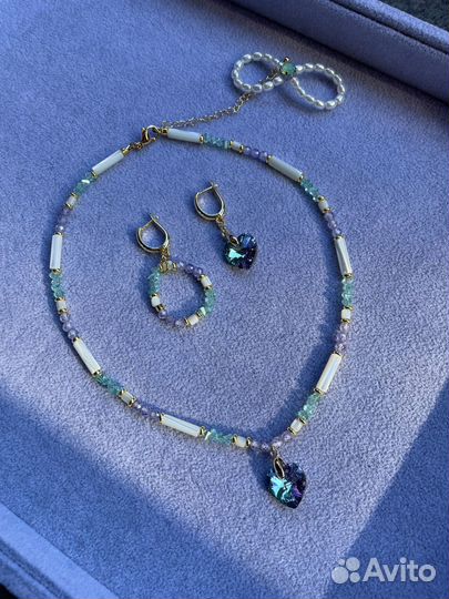 Комплект из цирконов. Единственный экземпляр