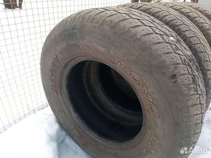 Toyo Open Country A/T 235/75 R15