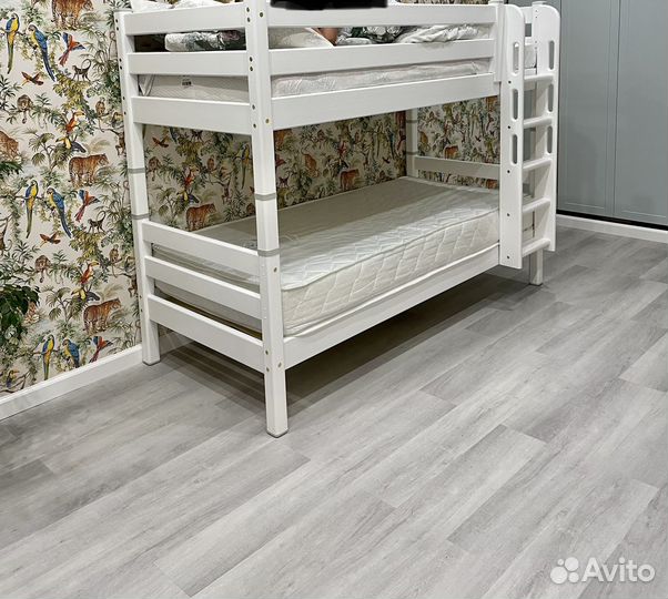 Двухъярусная кровать детская