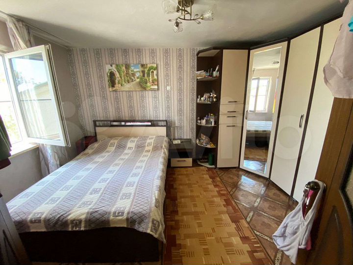 Дом 192 м² на участке 6 сот.