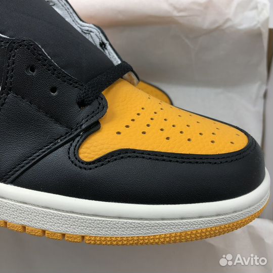 Кроссовки Jordan 1 Retro High OG Taxi / Yellow Toe