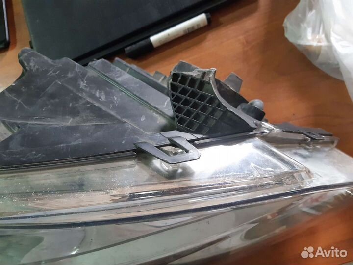 Фара правая Ford tourneo custom ксенон