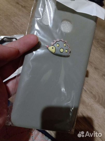 Чехол на телефон