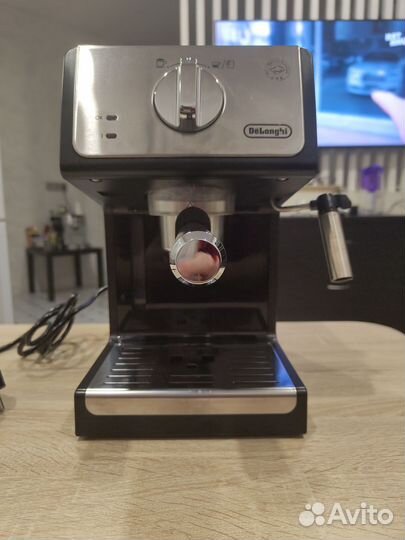 Кофемашина delonghi рожковая