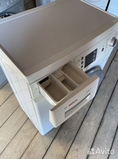 Стиральная машина Bosch Maxx5 состояние новой