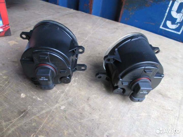 Туманка Toyota Vitz KSP130