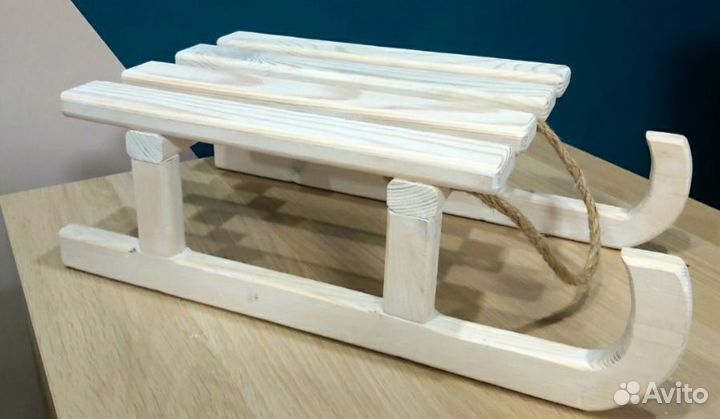 Сани под елку