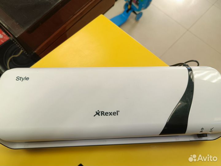 Ламинатор Rexel Style A4