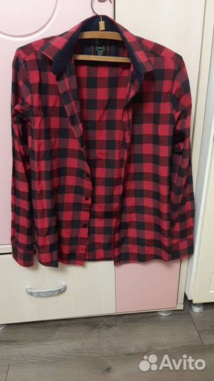 Рубашки на мальчикам и девочкам 15/16 лет