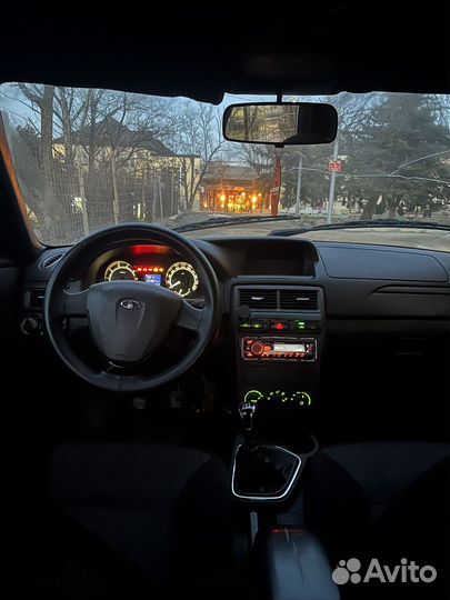 Сиденья на priora 2