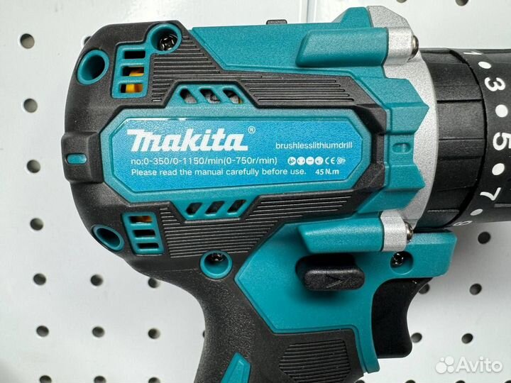 Шуруповерт Makita 21V с двумя противоударными АКБ