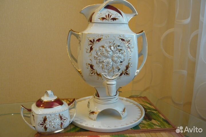 Самовар фарфоровый, модель N 5, бордо