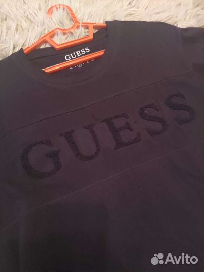 Футболка Guess