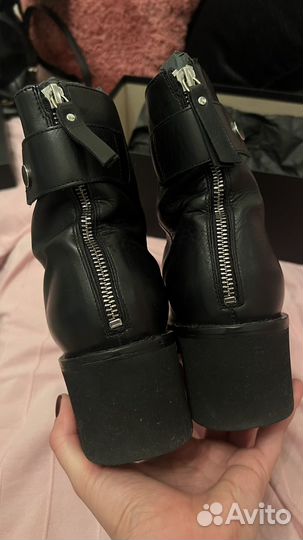 Ботинки осенние vicmatie 40-41