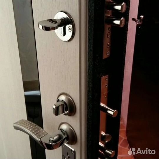 Частный мастер вскрытие дверей.авто.замена замка