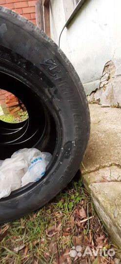 Bridgestone Dueler H/T 215/65 R16 28