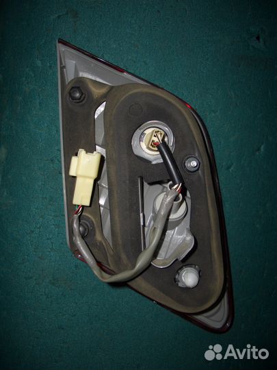 Фонарь внутренний правый Тойота Камри V40 с06